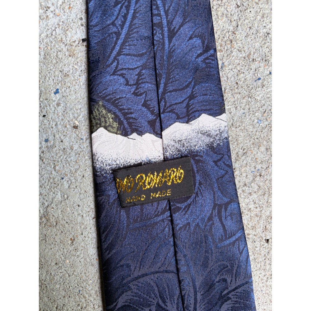 Dino Romano Hand Made Howling Wolf Moon Nature Graphic Navy Jacquard Necktie - Picture 3 of 3